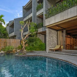  Villa Casamia Pool - Near Old Town & An Bang Beach